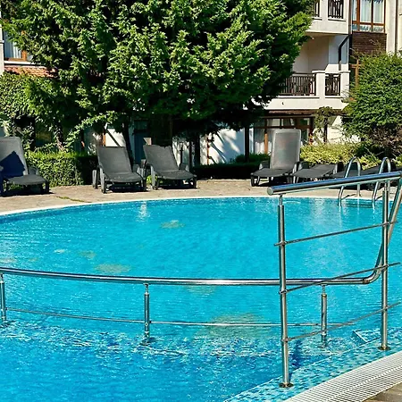 Bright With Pool View In Vineyards Aheloy